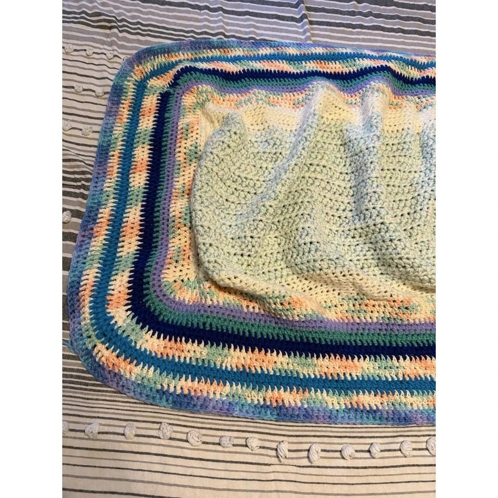 Handmade Vintage Crochet Afghan Pastel Throw Sofa Bench Chair Cover Oval 51